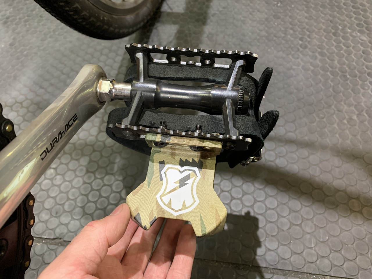 MASH* nylon double toe clips (black drip camo) - BLUE LUG ONLINE STORE