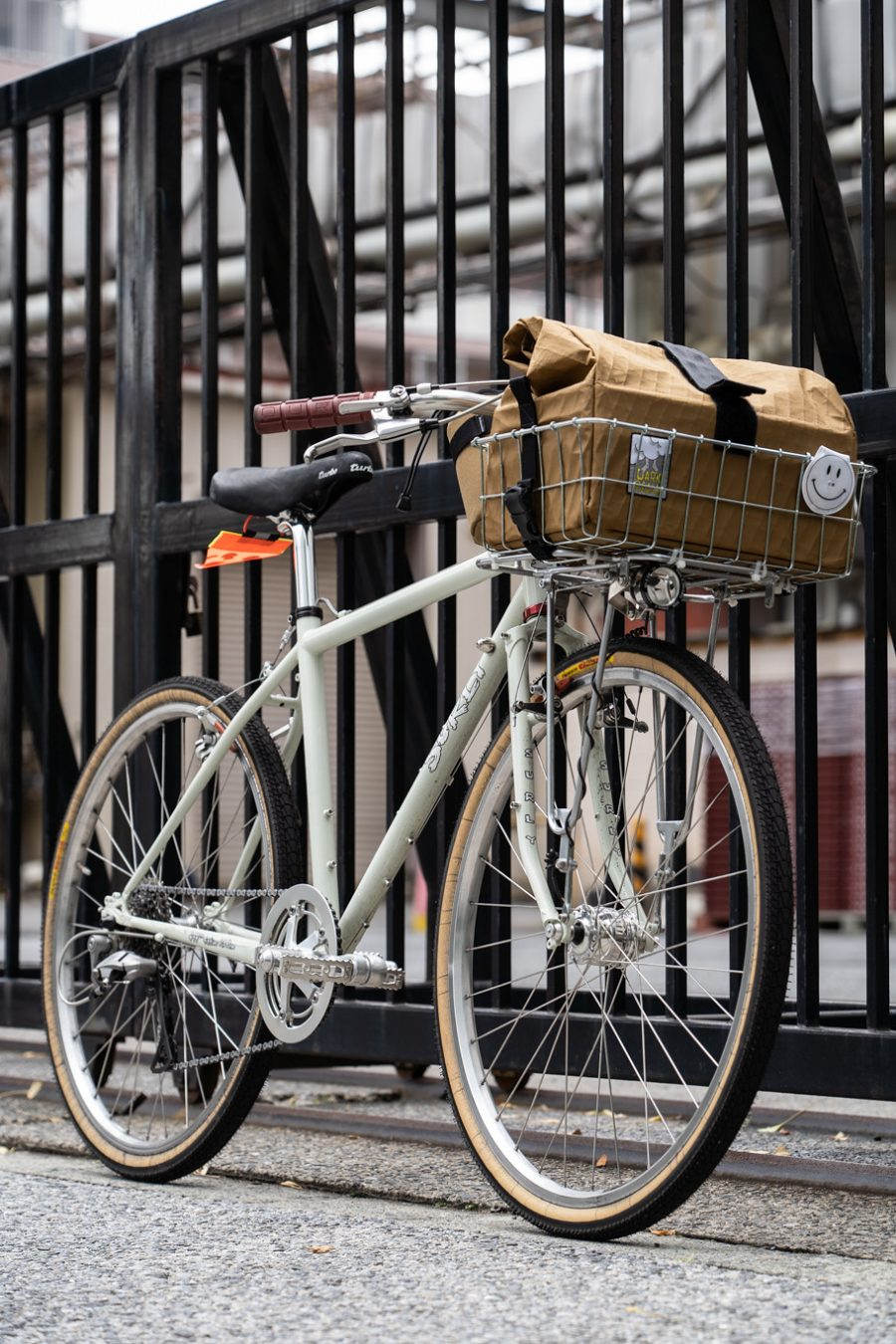 REALM一択 - BLUE LUG STAFF REVIEW | 自転車店 ブルーラグ 商品レビュー