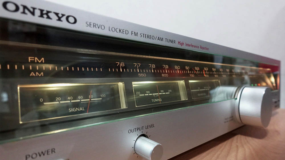 ONKYO Integra T-427: BLUESS Laboratory