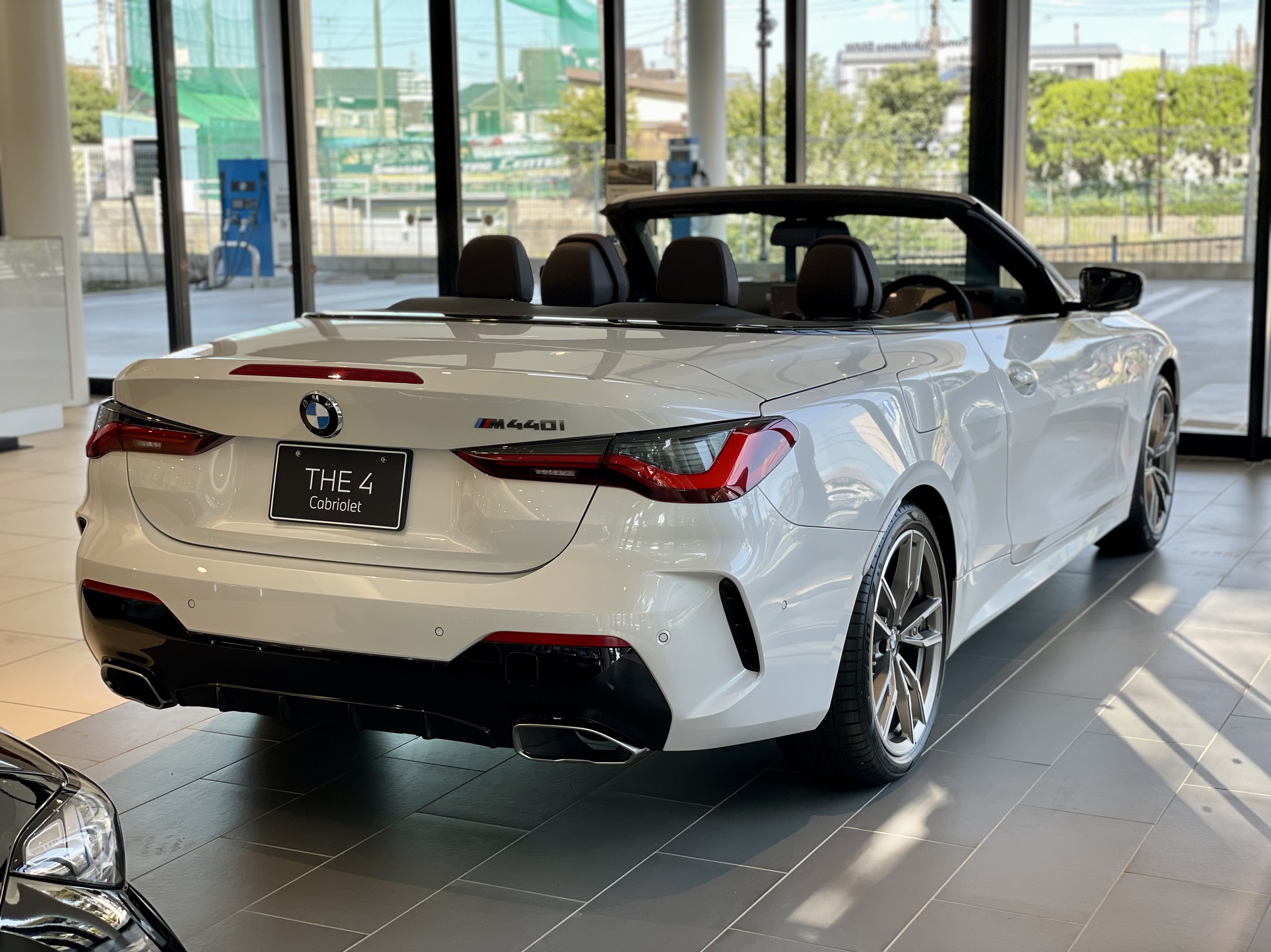 カブリオレのウィンド・ディフレクター | Tomei-Yokohama BMW