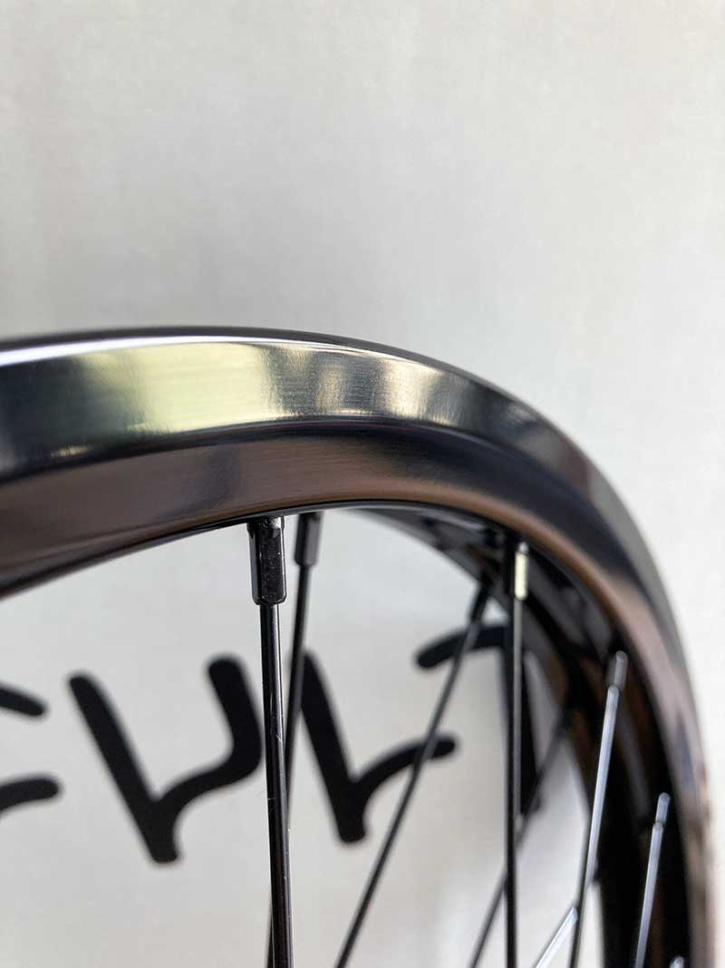 CULT（カルト） CREW FREECOASTER V2リム RHD（右ドライブ）スポーク