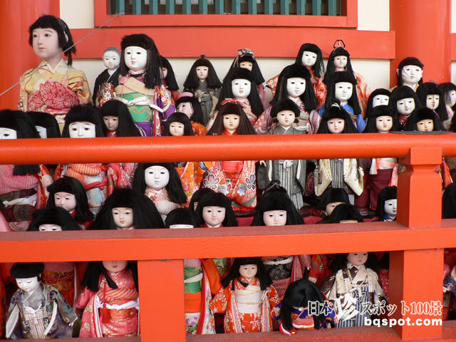 人形、人形──大量の人形が怖すぎる!?「淡嶋神社」【和歌山】 | 日本