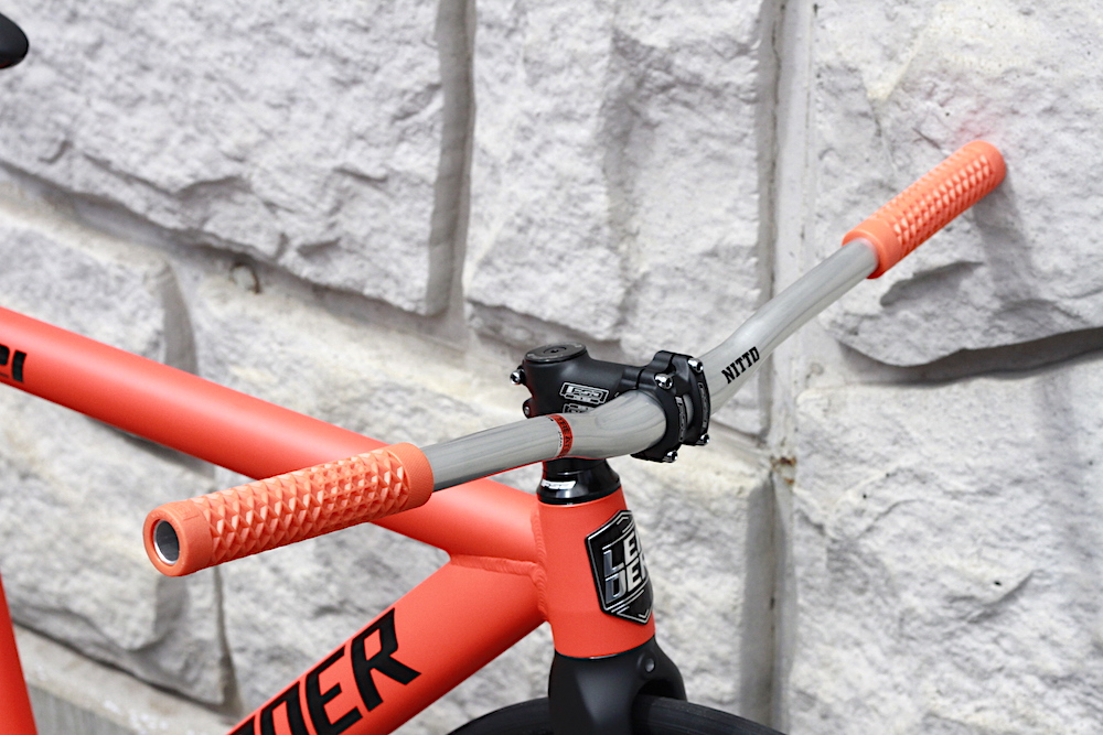 LEADER®︎ 721TR ツヤなしオレンジはこのモデルだけ！ | ブロー