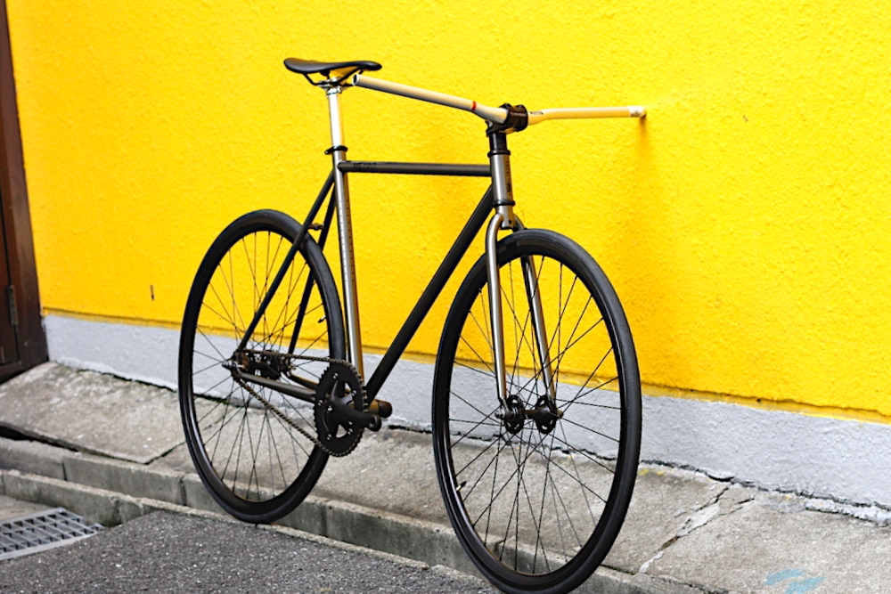 シンプルな一台！METRO CUSTOM | ブローチャーズ - BROTURES ONLINE