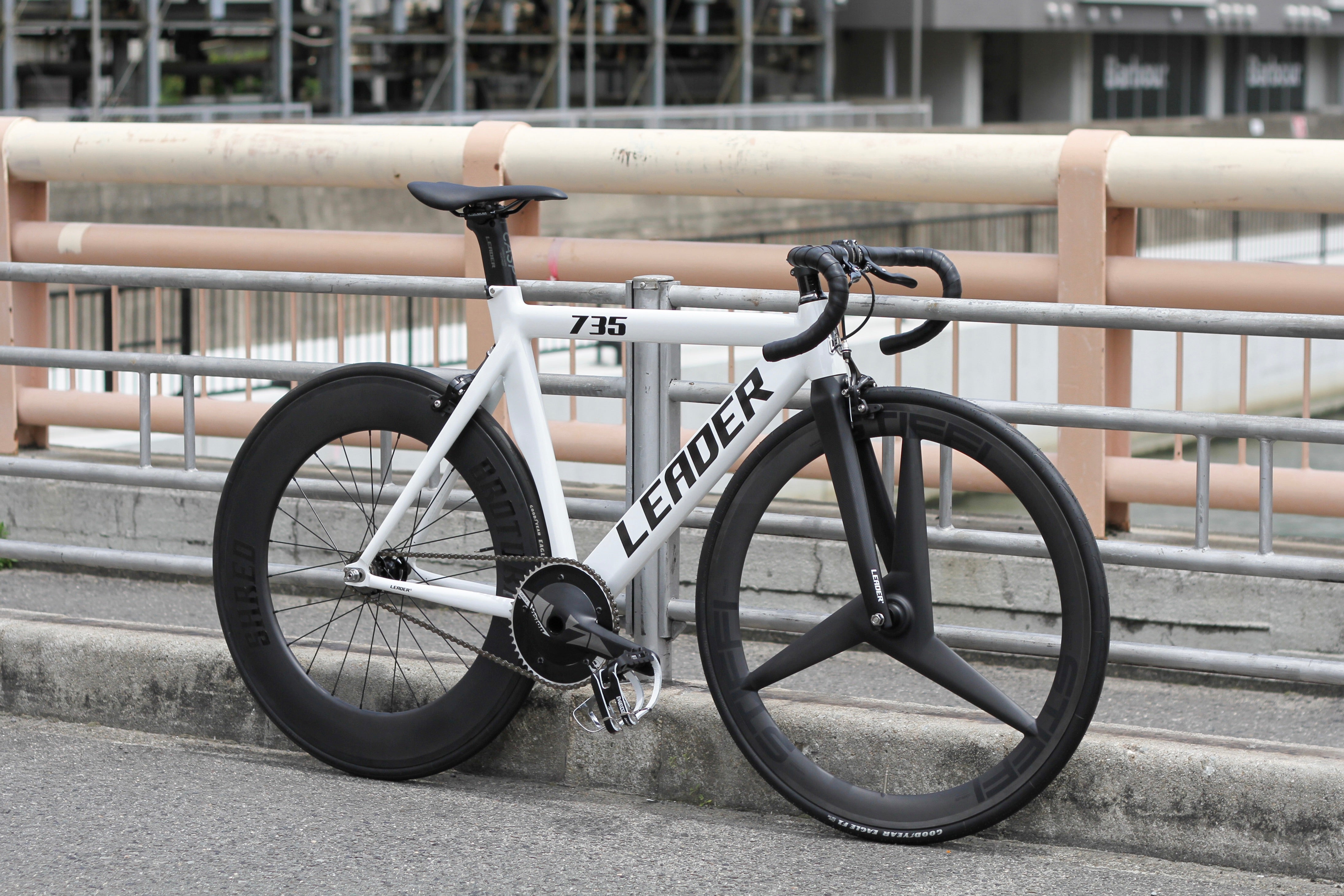 STIFFI SHURIKEN 4SPOKE TRACK WHEEL