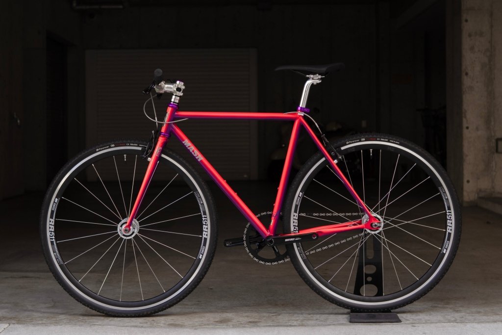 MASH STEEL (neon red-purple fade / C-T520mm) 【USED】