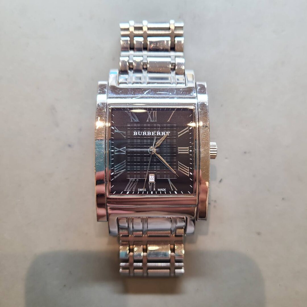 Burberry（バーバリー）の腕時計のインデックス修理 | BROOCHブローチ