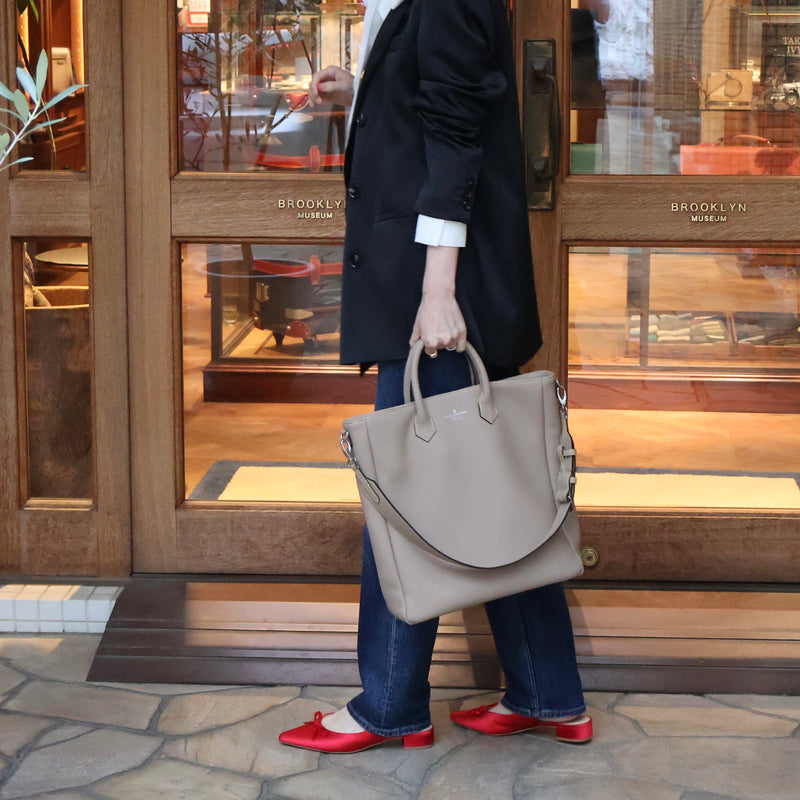 シュリンクレザー]トートバッグcolor:トープ – BROOKLYN MUSEUM