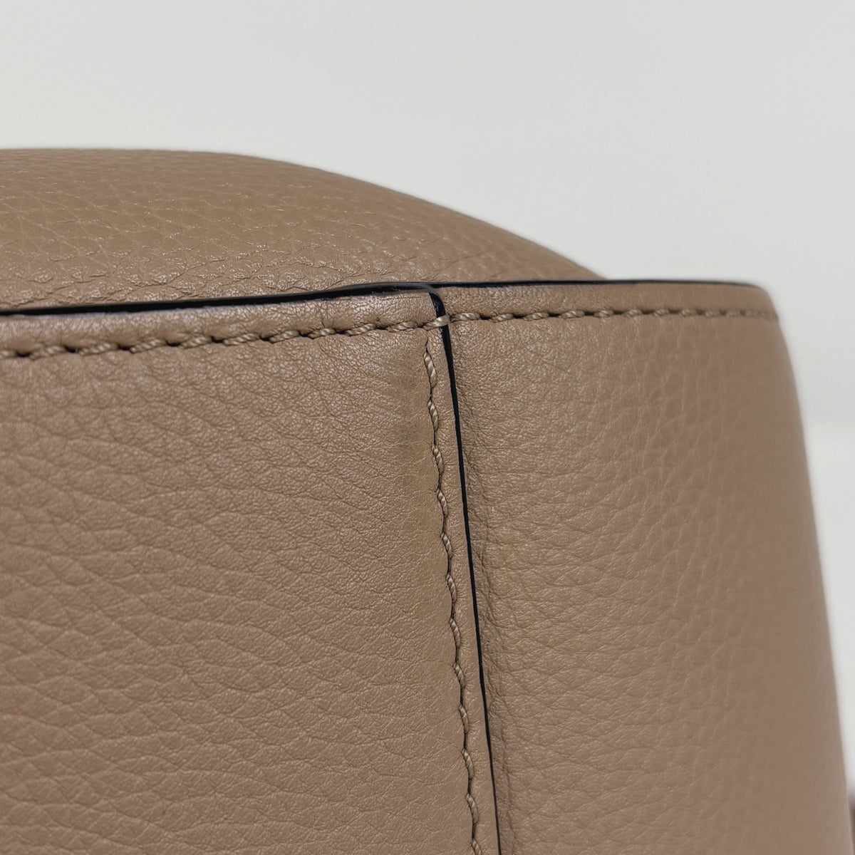 ロエベ ハンモック ドローストリング バッグ スモール ハンドバッグ