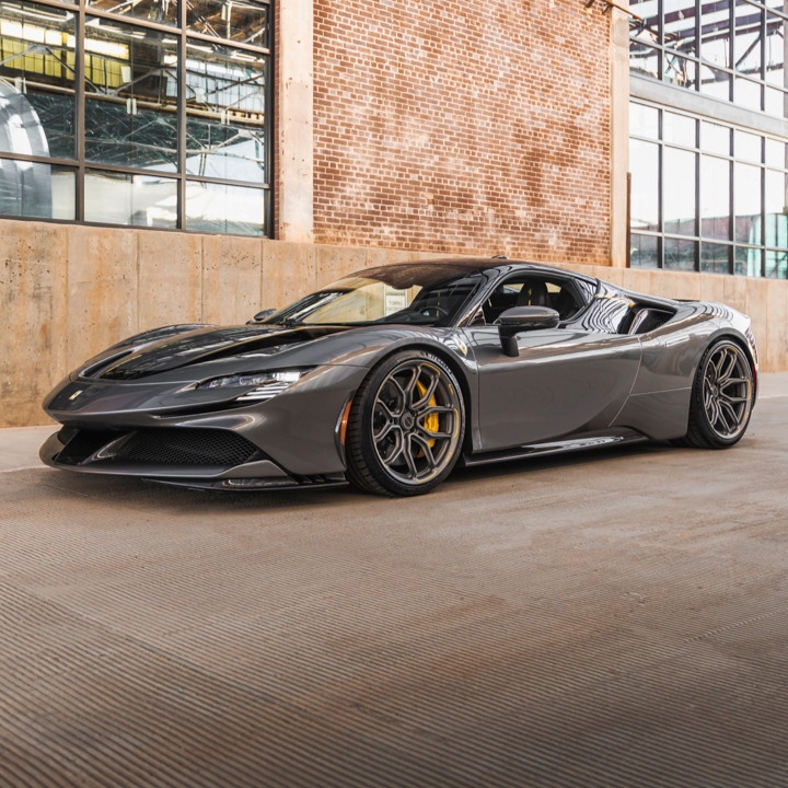 Grey Ferrari SF90 Stradale - Brixton Forged™