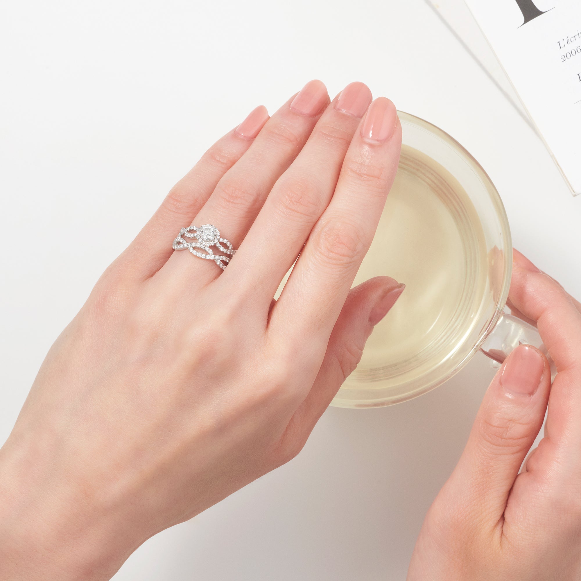 ヴァンドーム グレース エンゲージメントリング (AE_R8210) | ヴァン