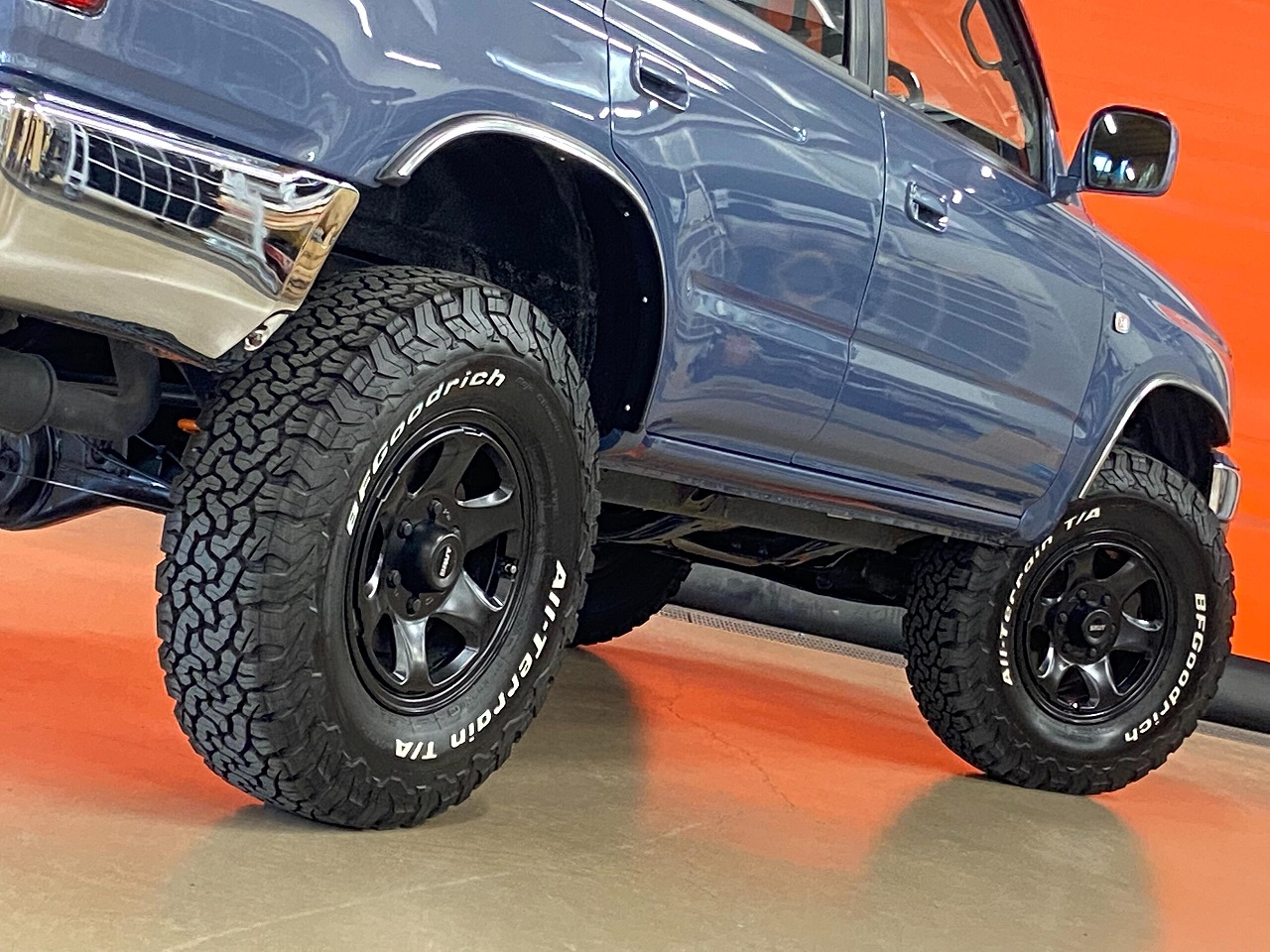 ハイラックスサーフ ホイール 人気 装着画像 | BRUT Wheels / ブルート