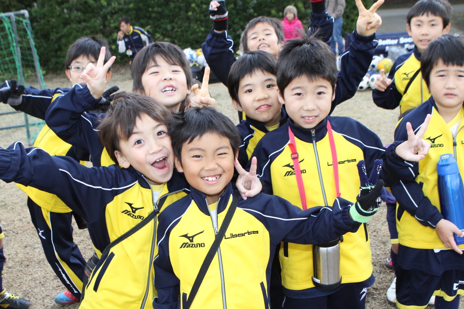 54 4 中古 Liberta リベルタ サッカースクール 130cm トレーニング