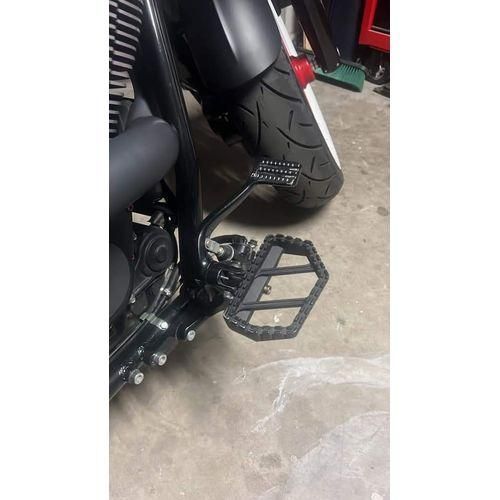 Kuryakyn Riot Floorboards: Elevate Your Motorcycle Experience