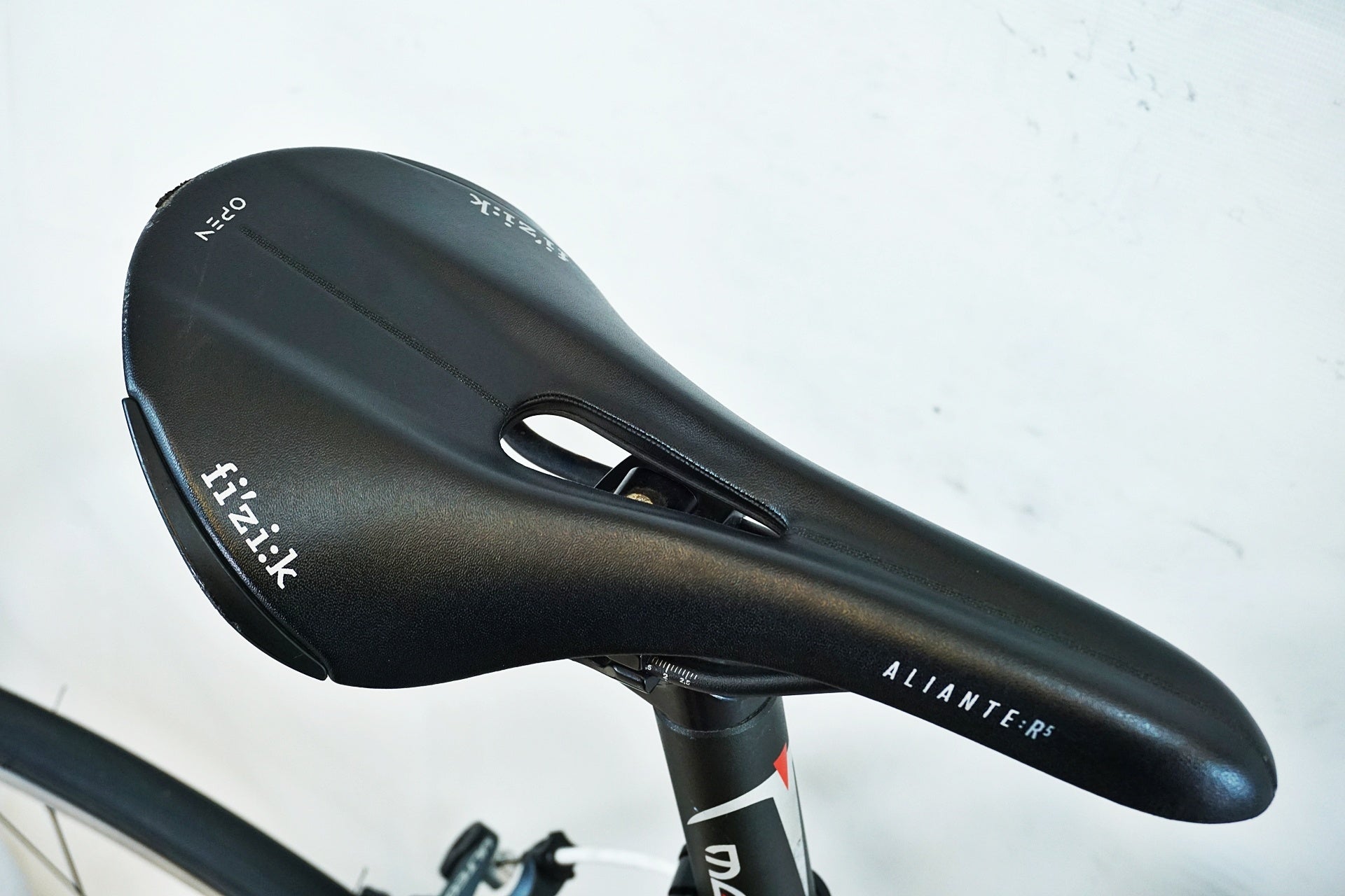 PINARELLO 「ピナレロ」 PRIMA 2018年モデル ロードバイク / 有明