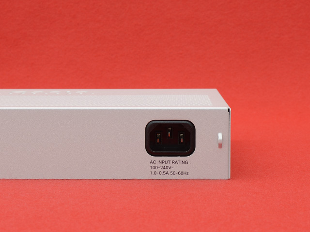 WS-C2960L-8TS-JP｜Ciscoワールド（Ciscoルーター専門店）