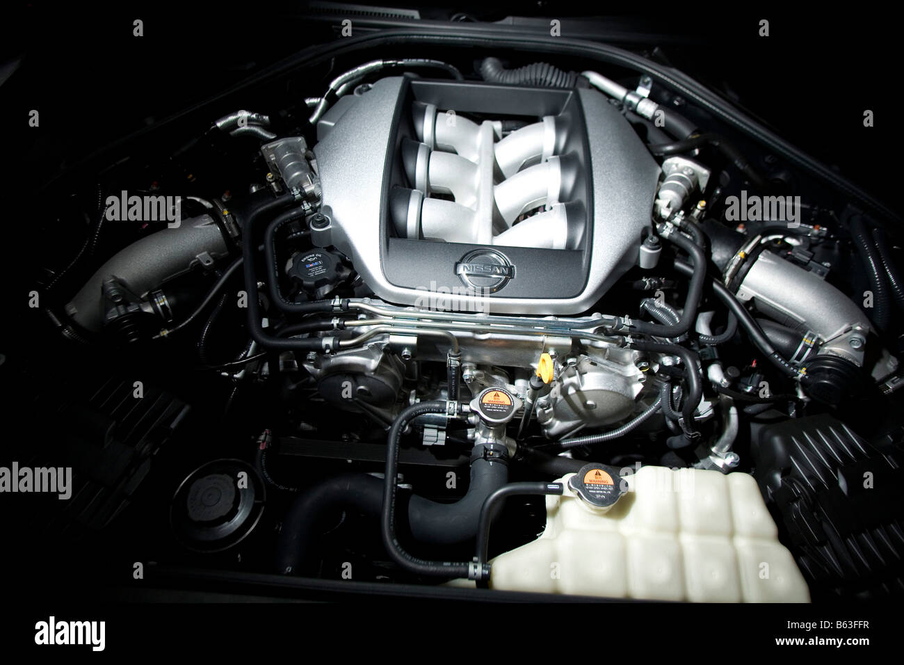 Nissan gtr engine hi-res stock photography and images - Alamy