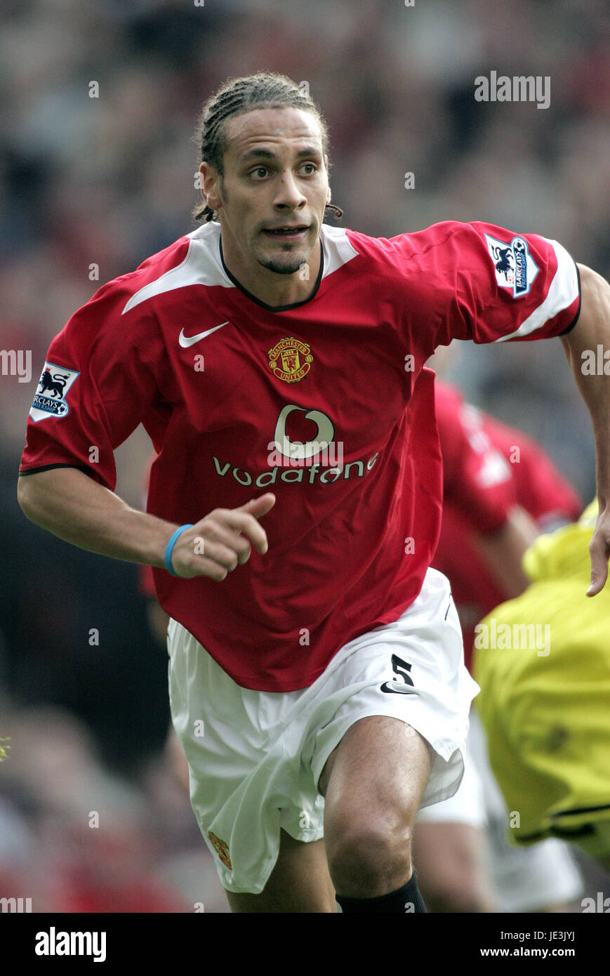 RIO FERDINAND MANCHESTER UNITED FC OLD TRAFFORD MANCHESTER ENGLAND