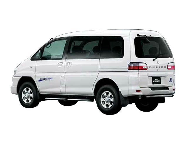 デリカスペースギア 3.0 シャモニー エアロルーフ 4WDの燃費｜中古車