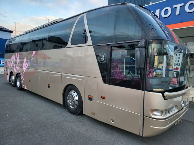 ネオプラン大型乗合バス 44人乗り サロン仕様 スターライナー 44人乗り