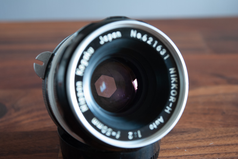 標準レンズの定番「NIKKOR-H Auto 50mm F2」 – カメトリ