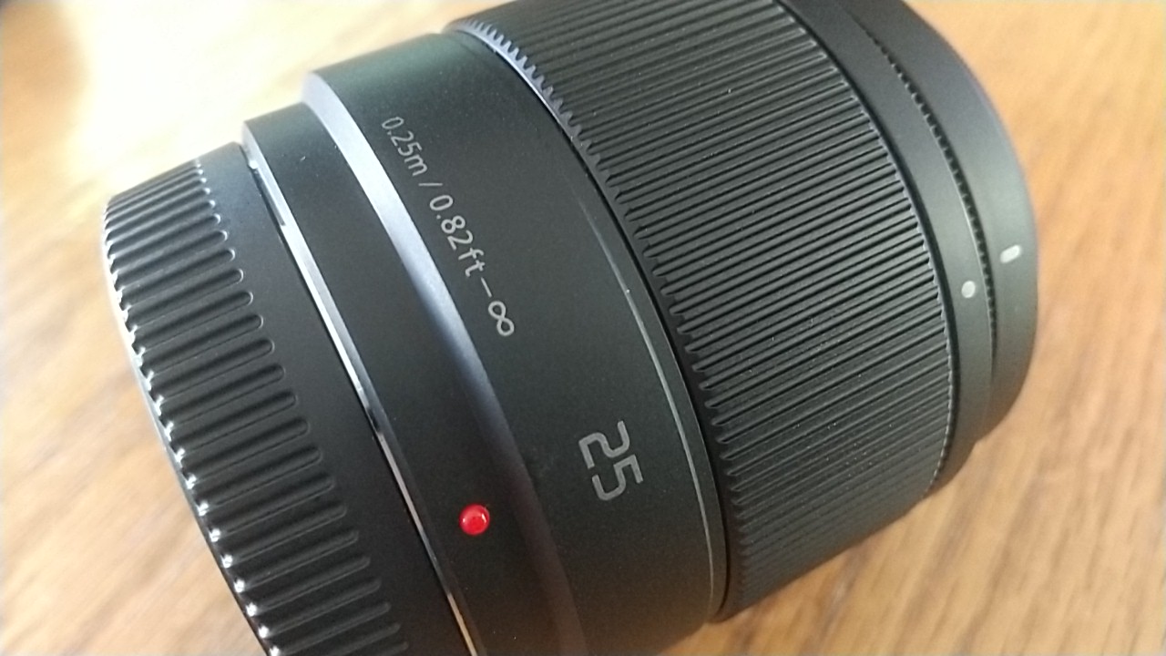 LUMIX G 25mm/F1.7 ASPH.H-H025は軽量ミニサイズな標準単焦点レンズ