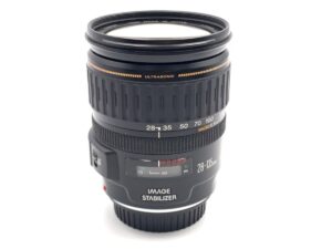 EF28-135mm F3.5-5.6 IS USMの魔法：万能ズームレンズの魅力 - 魅惑の