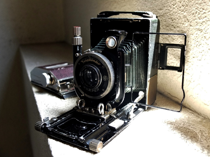 我楽多屋(中古カメラアクセサリーとジャンクカメラ): お山万歳！