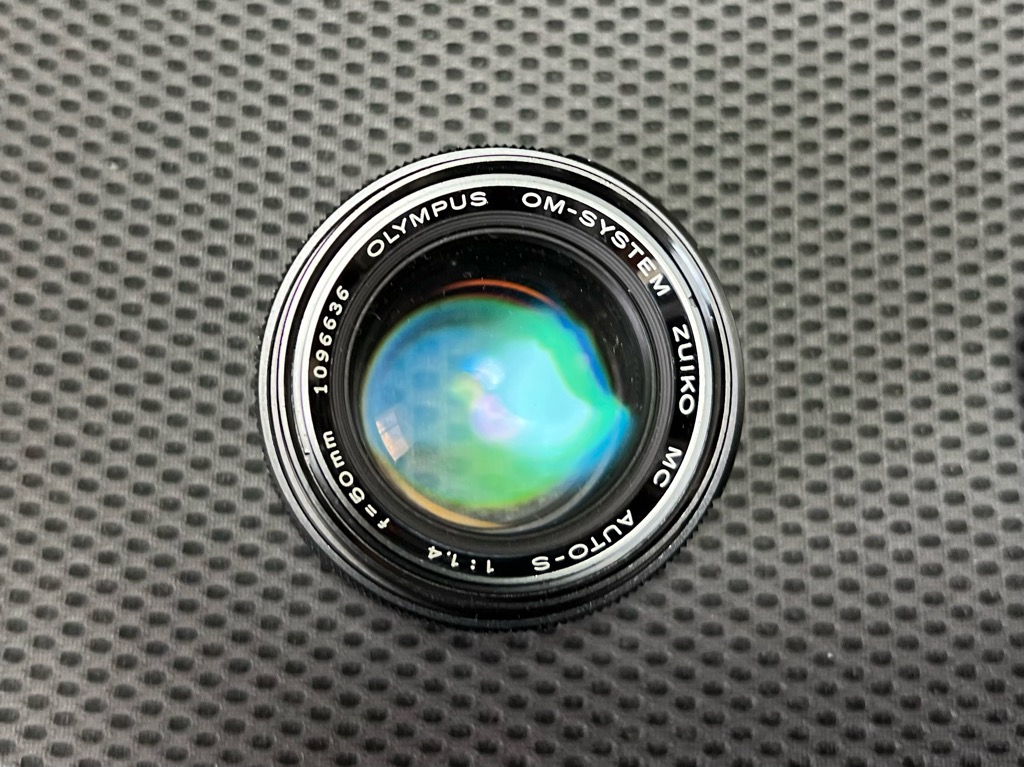 ズイコーの写りを堪能する。ZUIKO 50mm f1.4（ズイコー）｜レビュー