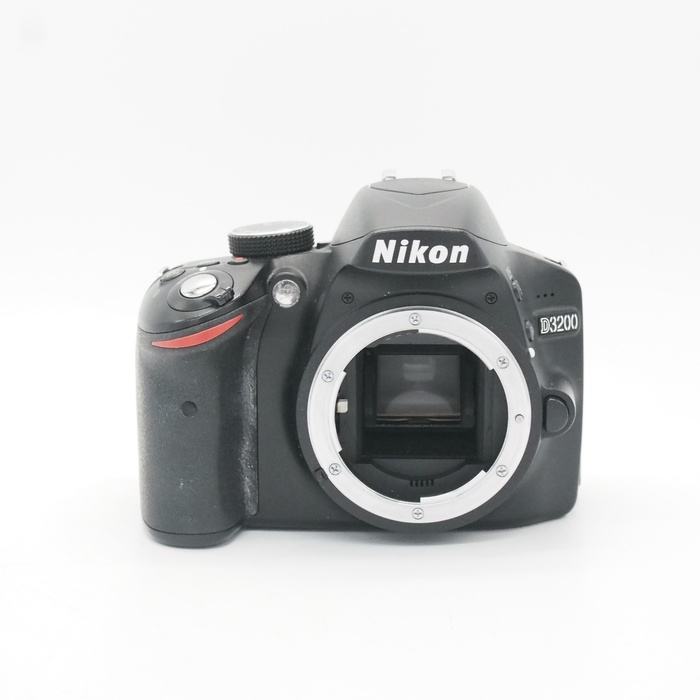 中古】(ニコン) Nikon D3200 ボデイ ブラツク｜ナニワグループ