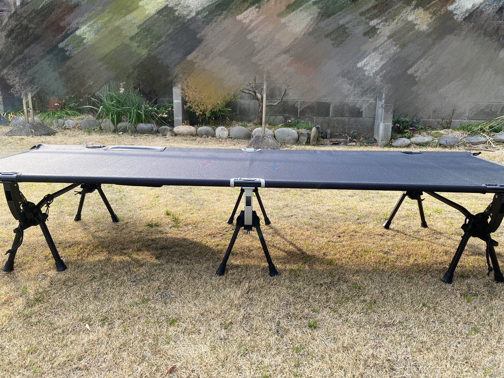 ワークマンキャンプギア】即完売！話題のコット「燃え広がりにくい