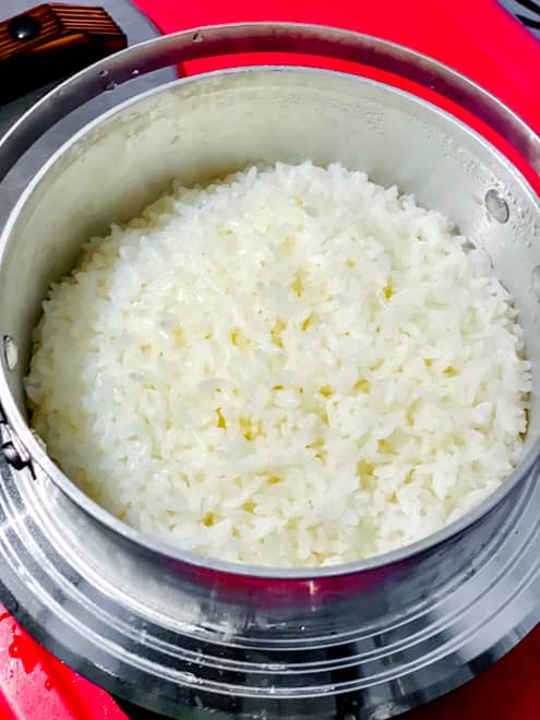 ユニフレームのロングセラーアイテム「羽釜」を徹底レビュー