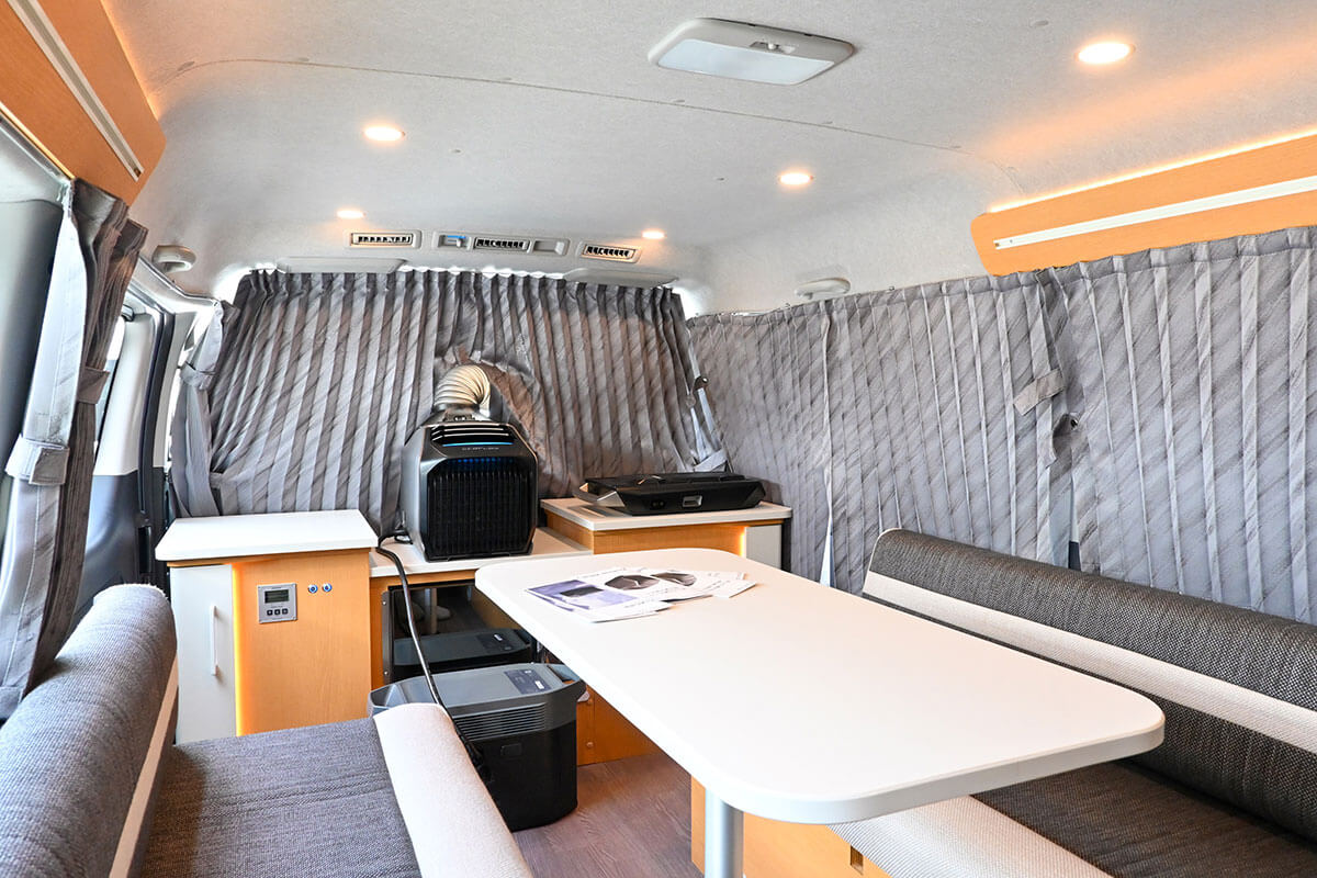 キャンピングカーにエアコンWAVE2を設置！プロフェッショナルな