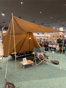 ナチュラルな雰囲気がおすすめの「ウッドポール」厳選6アイテム