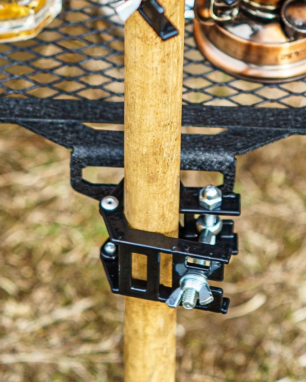 ネイチャートーンズからデザインが刷新された「ポールグリップテーブル