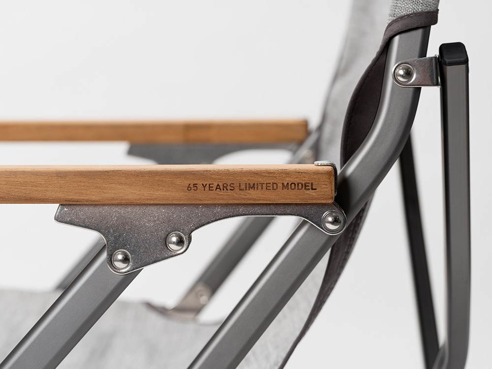 スノーピークの2023年新商品「65周年限定ローチェア（メランジグレー