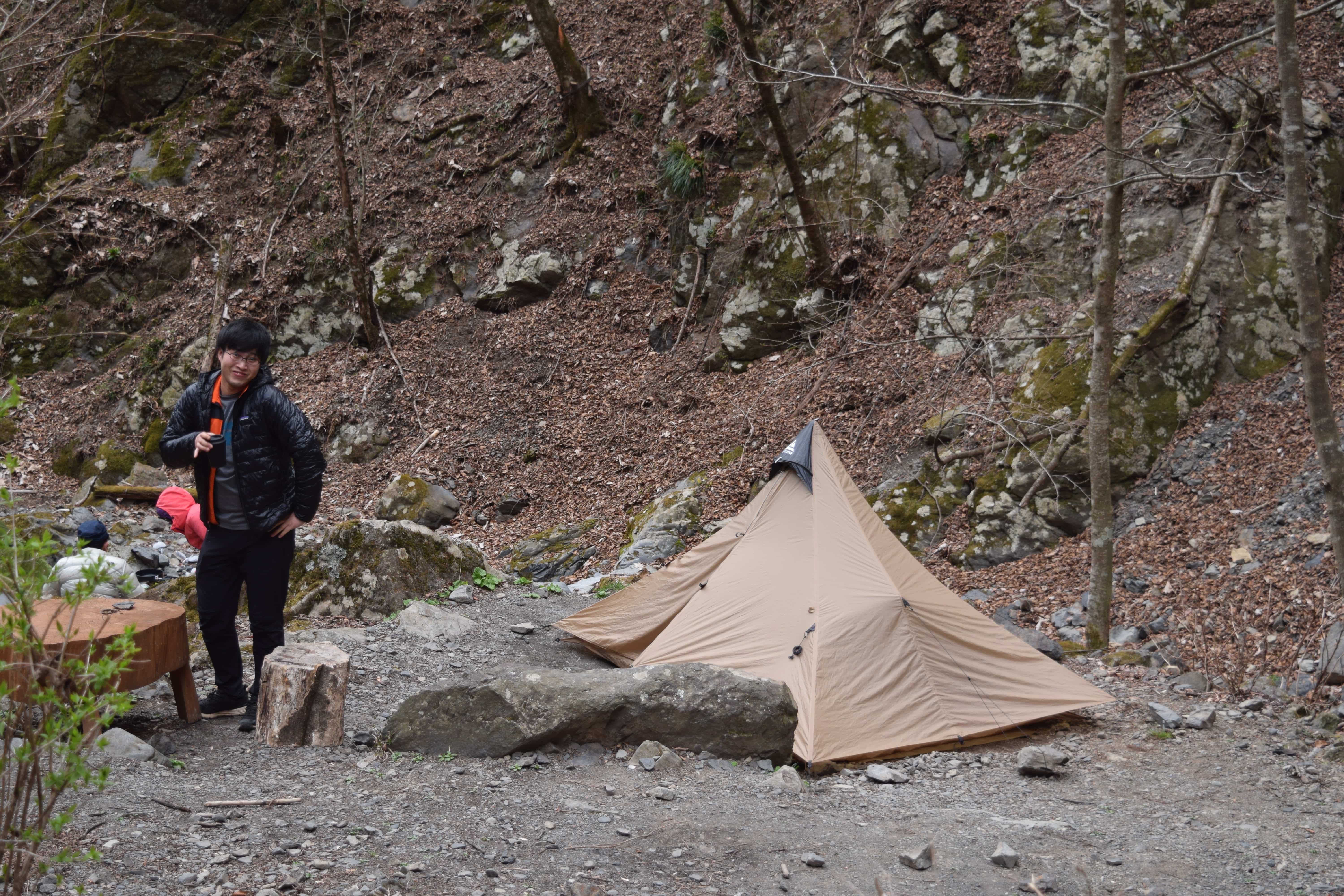 隣のULキャンパー】ローカスギアのクフHBは完璧なテント