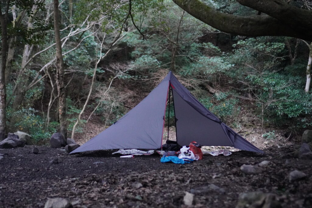 新生ULテントLITEWAYのピラオムデュオタープがかなり良い