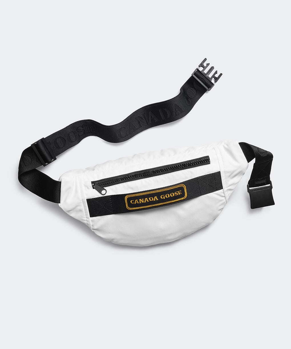 ウエスト パック(8833U)｜カナダグース (CANADA GOOSE) 日本公式サイト