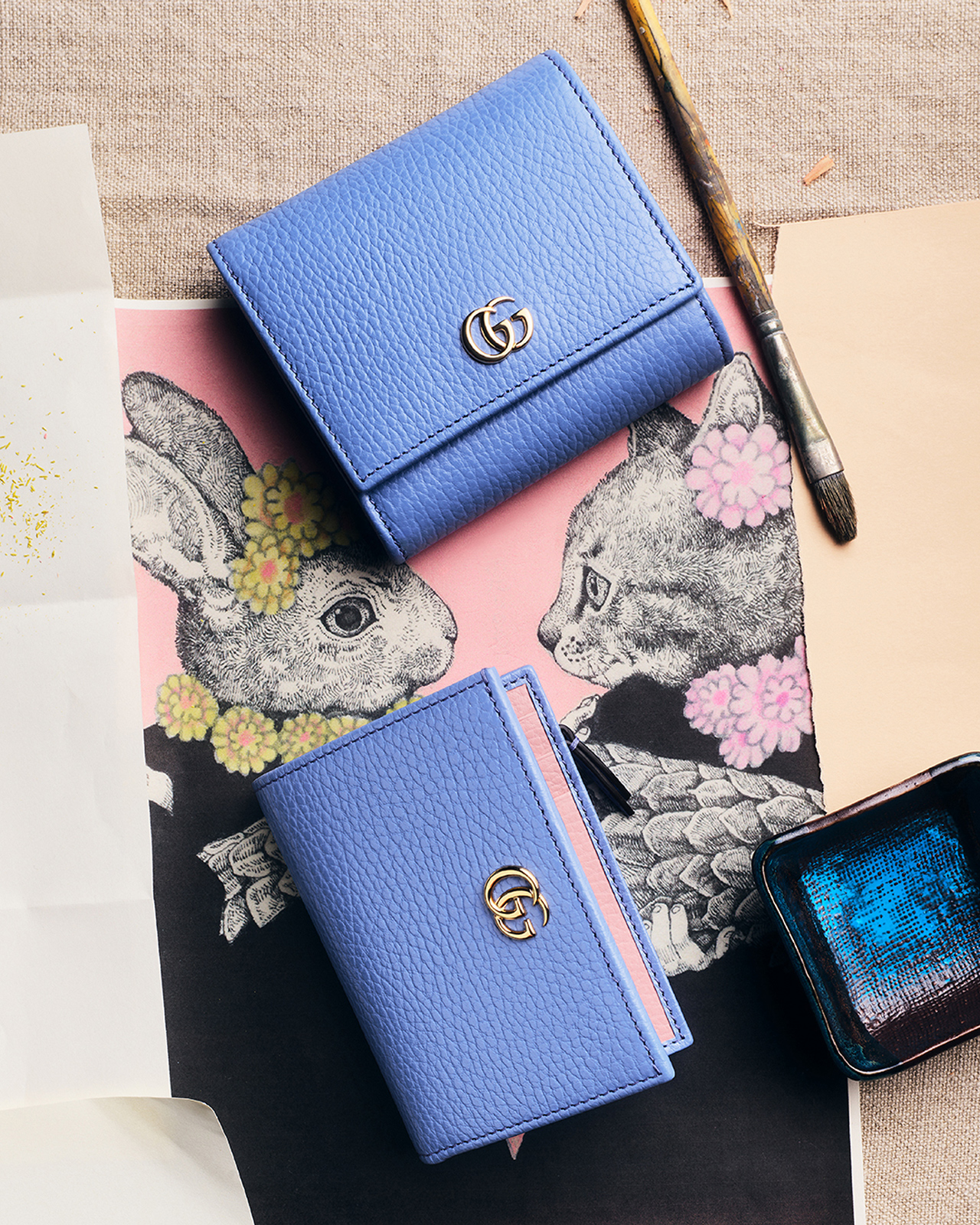 グッチ新作19選】ヒグチユウコ氏とのコラボも！ラッキー財布は「犬・猫