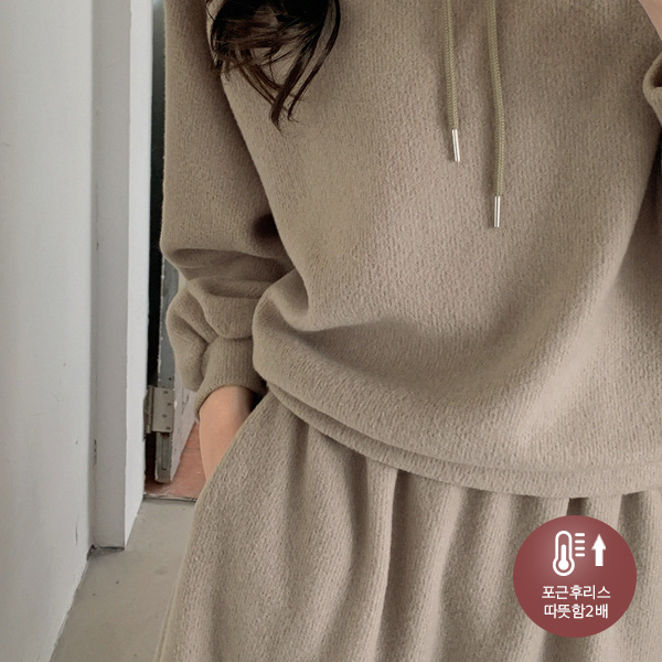 ♥ H O T P I N G ♥ | ハーフクロップドフードスウェット+フレア