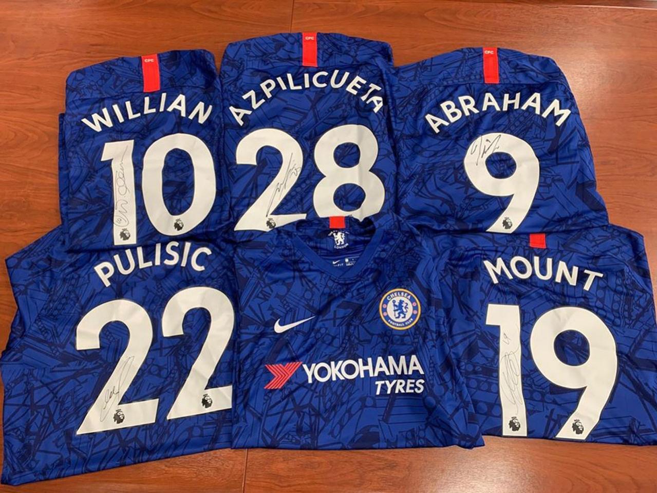抽選でチェルシーFC選手のサイン入りユニフォームが当たる！ 横浜ゴム