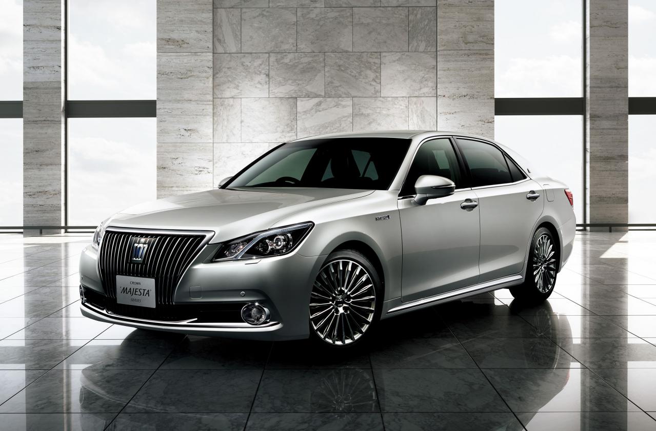 コスパ抜群！ 一世代前の狙い目モデル】14代目トヨタ・クラウン（S21