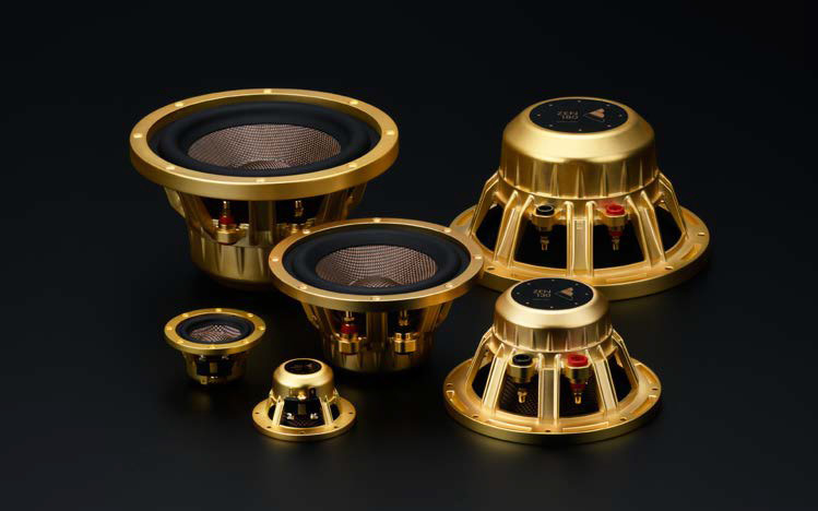 ビーウィズ、21年ぶりにフルモデルチェンジしたフラグシップスピーカー