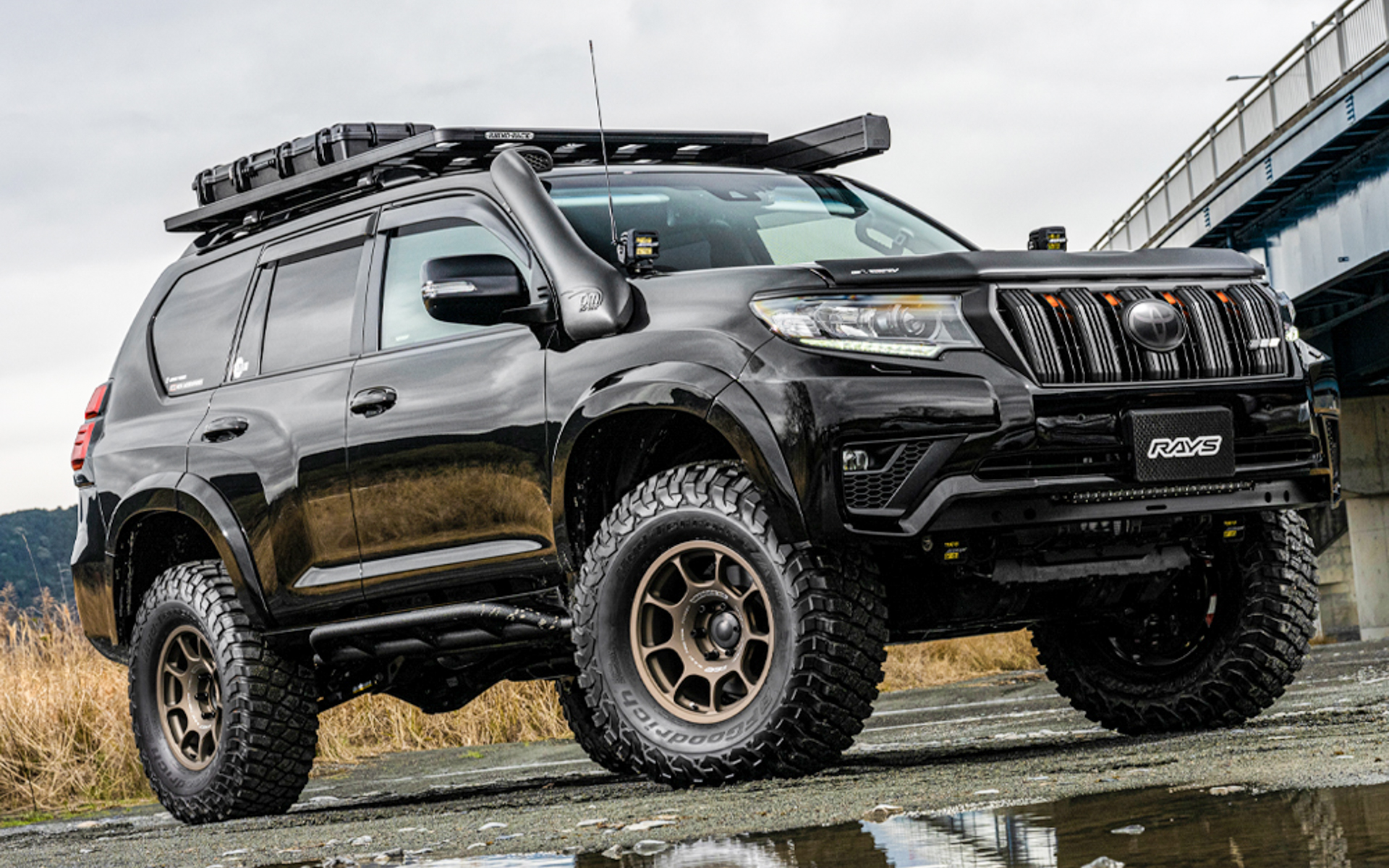 レイズ、4×4向け鍛造アルミホイール「ZE40X」に新色「ブロンズ