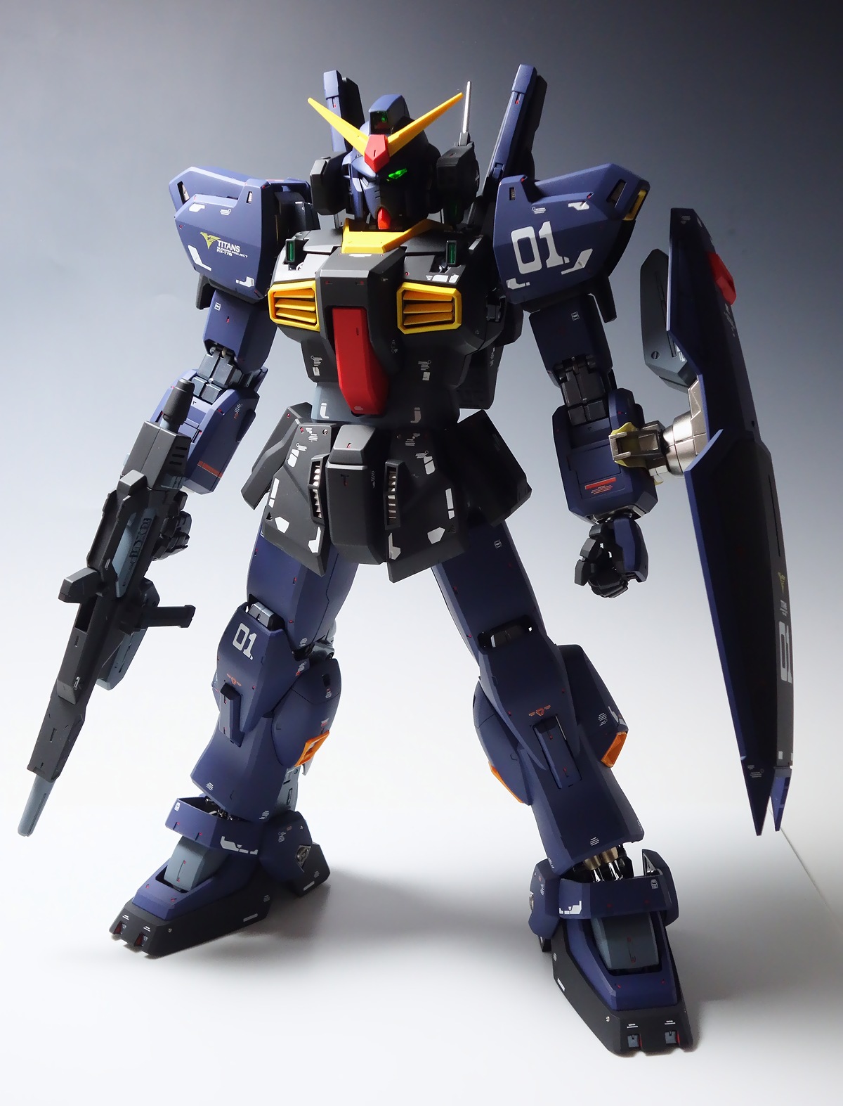 全塗装【プレミアムプラス完成品】バンダイ PG 1/60 ガンダムMk-II