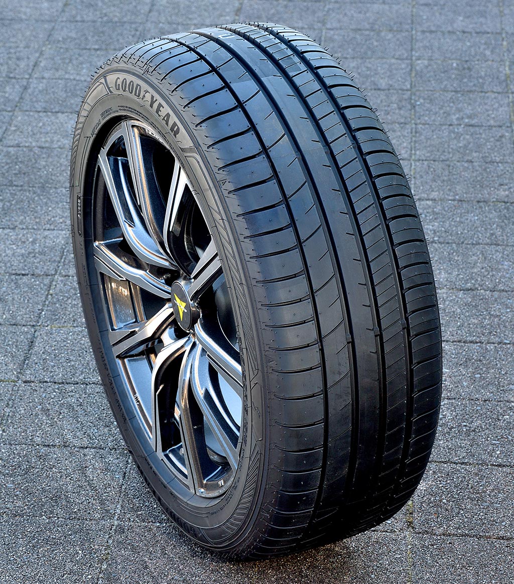 グッドイヤー・エフィシェントグリップ RVF02」快適性を追求した