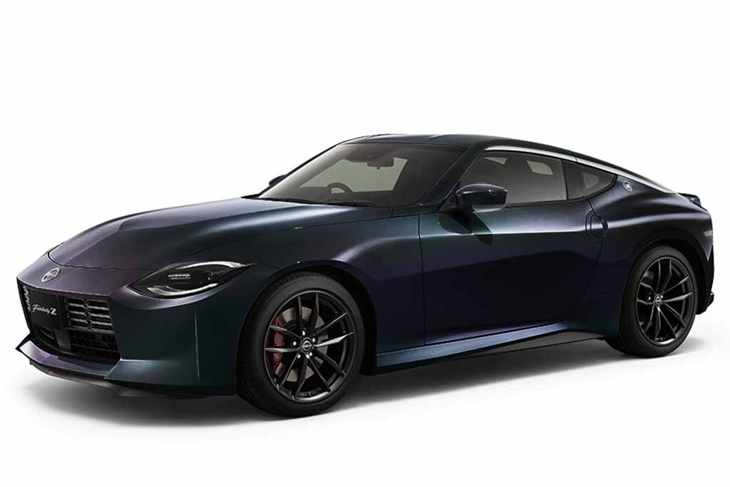 ワンガンブルーなど美麗な新色を加えて、日産「フェアレディZ」「同