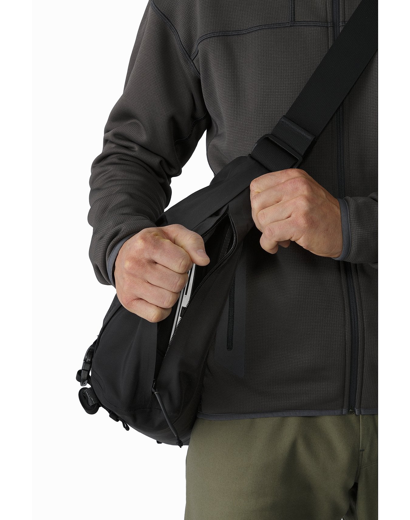 Courier Bag 15 – Casual Adventure Outfitters