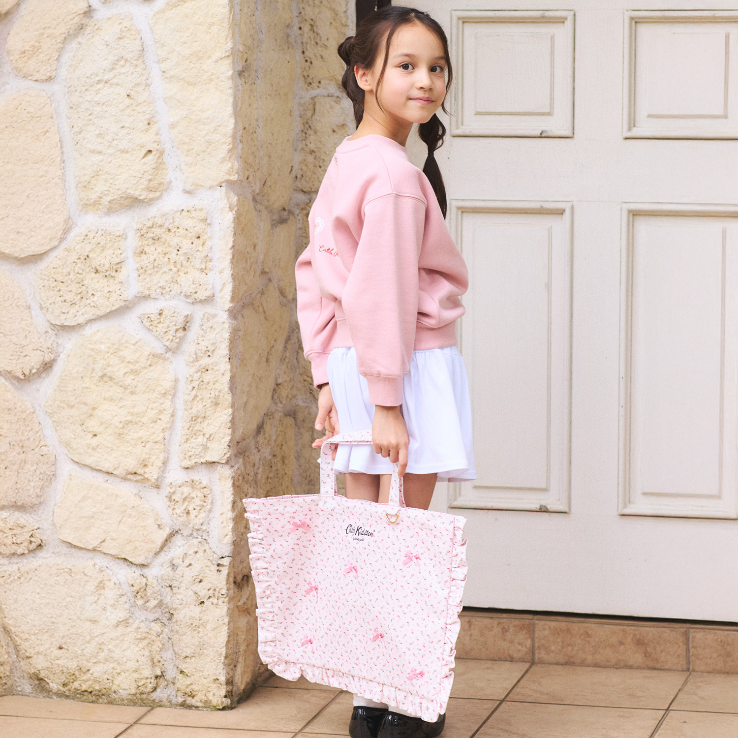 フリルレッスントートバッグ Rose Miniature | Cath Kidston 日本公式